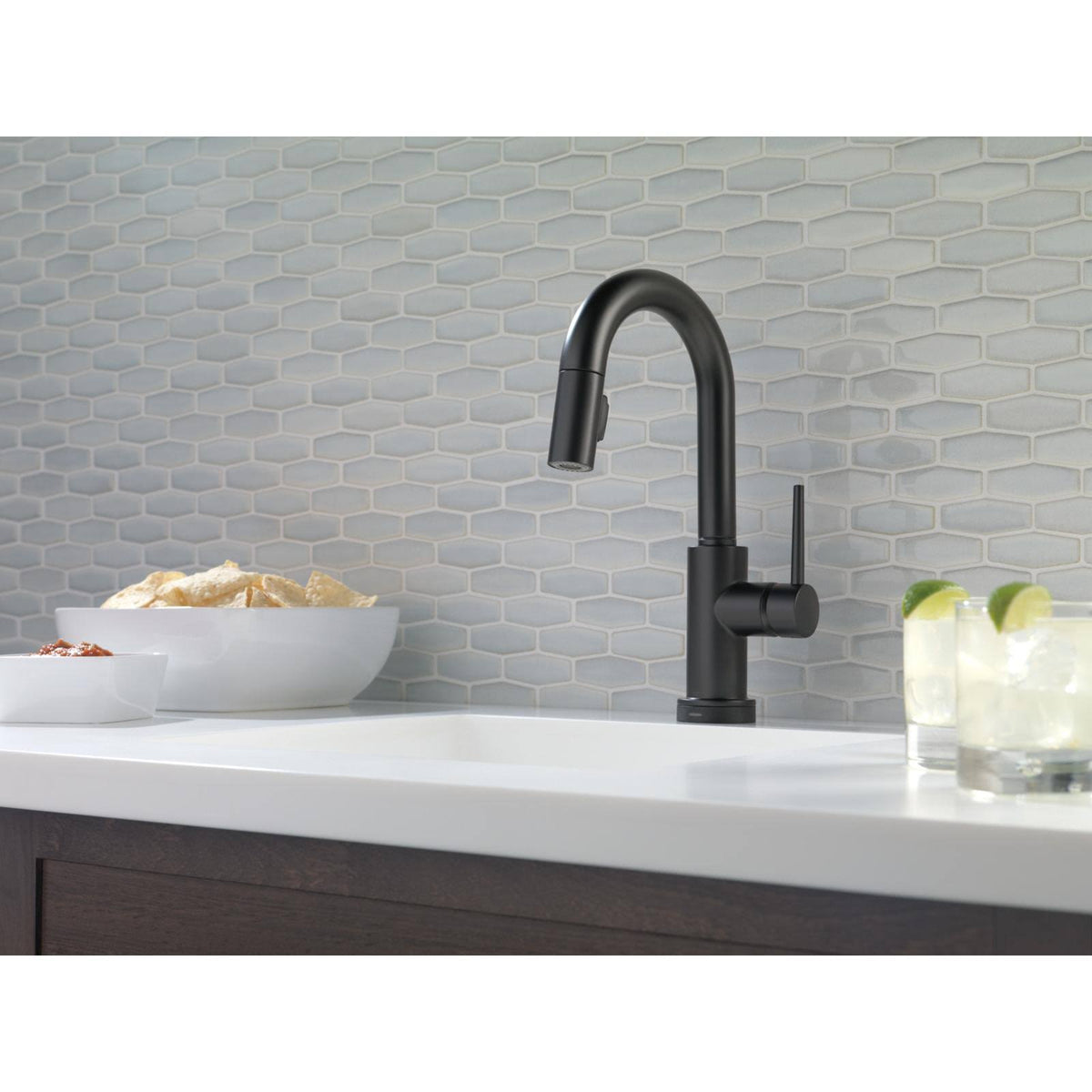 Black Stainless Single Handle Pull-Down Bar Faucet with Touch M868