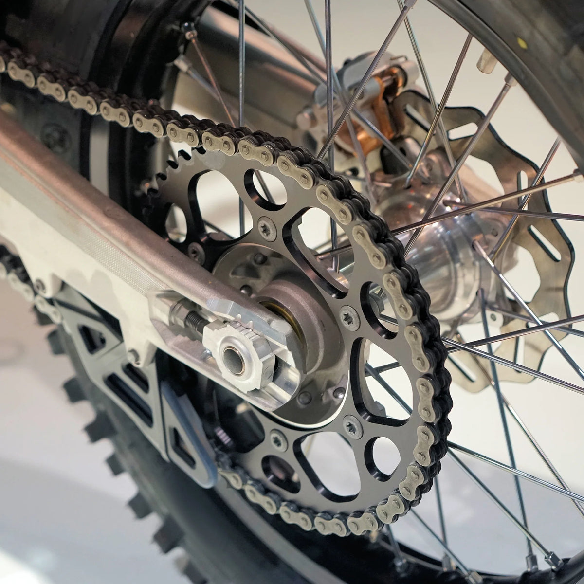 428 Motorcycle Chain 122 Link Non O-Ring with Connecting Master Link Z260