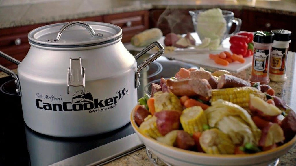 Portable Steam Cooker with Lid and Travel Bag J275