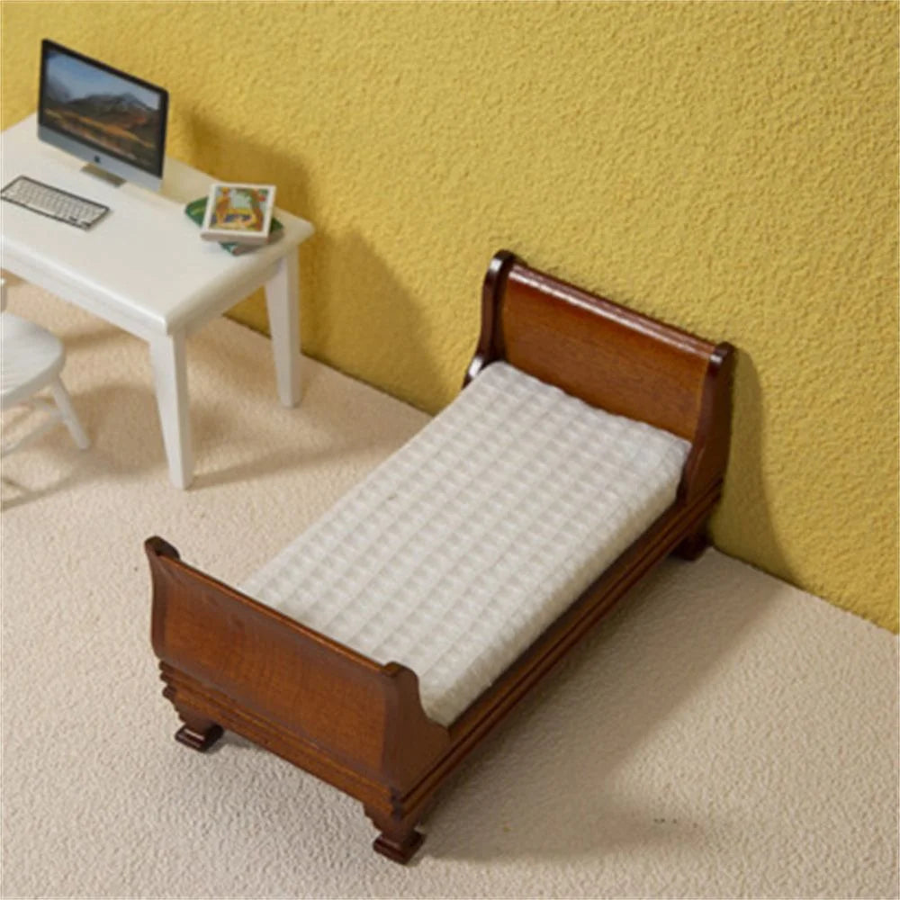 1:12 Dollhouse Bed Model Toy A330301
